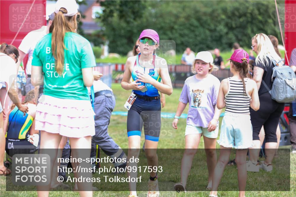 21.06.2026 - 29. Vierlanden-Triathlon Andreas Tolksdorf http://msf.ph/oto/9917593 21.06.2026 15:13:45 Ziel 1306 meine-sportfotos.de