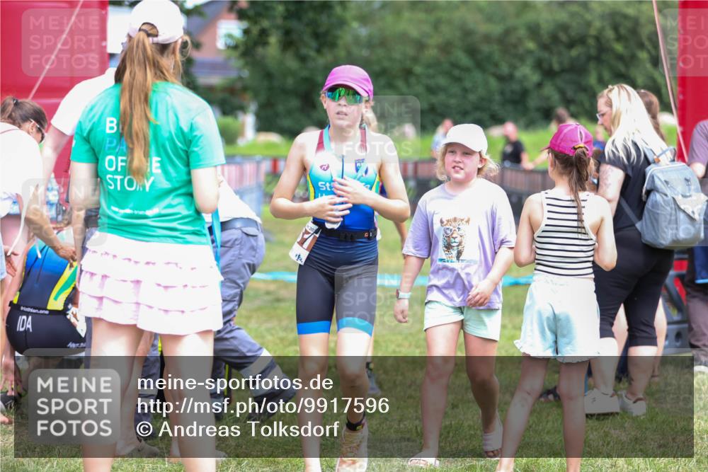 21.06.2026 - 29. Vierlanden-Triathlon Andreas Tolksdorf http://msf.ph/oto/9917596 21.06.2026 15:13:45 Ziel 1306 meine-sportfotos.de