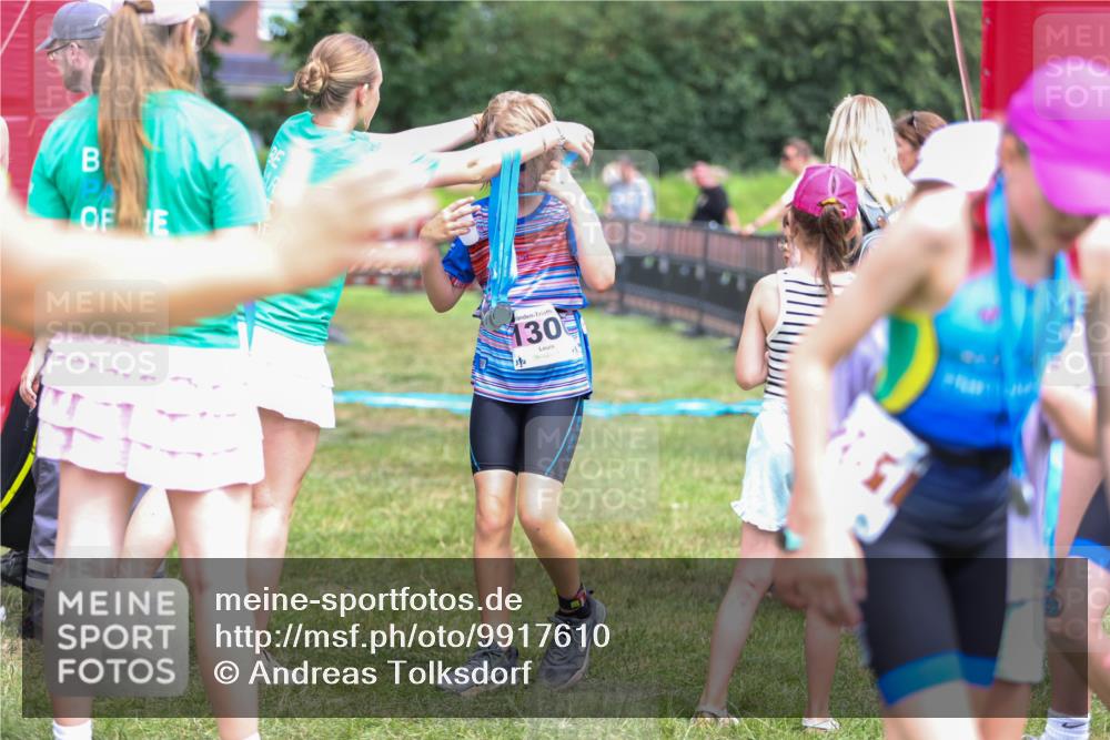 21.06.2026 - 29. Vierlanden-Triathlon Andreas Tolksdorf http://msf.ph/oto/9917610 21.06.2026 15:13:47 Ziel 1306, 1320 meine-sportfotos.de