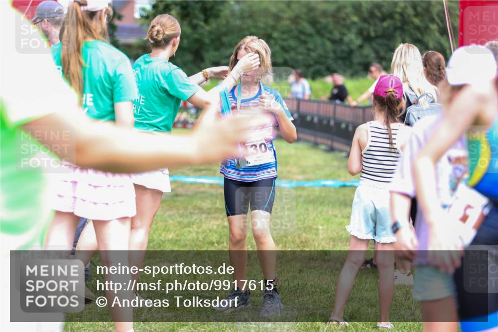 21.06.2026 - 29. Vierlanden-Triathlon Andreas Tolksdorf http://msf.ph/oto/9917615 21.06.2026 15:13:48 Ziel 1306, 1320 meine-sportfotos.de