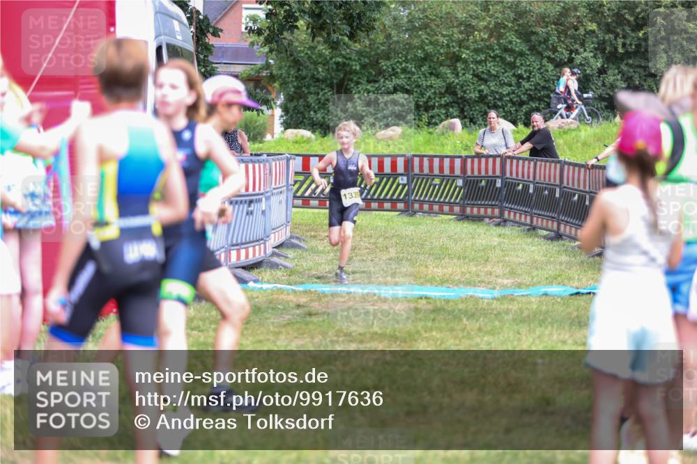 21.06.2026 - 29. Vierlanden-Triathlon Andreas Tolksdorf http://msf.ph/oto/9917636 21.06.2026 15:14:00 Ziel 1320, 1335 meine-sportfotos.de