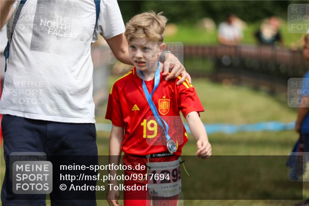21.06.2026 - 29. Vierlanden-Triathlon Andreas Tolksdorf http://msf.ph/oto/9917694 21.06.2026 15:14:34 Ziel 1326 meine-sportfotos.de