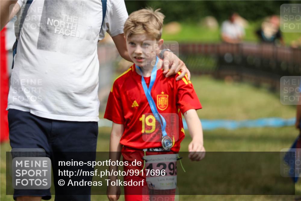 21.06.2026 - 29. Vierlanden-Triathlon Andreas Tolksdorf http://msf.ph/oto/9917696 21.06.2026 15:14:34 Ziel 1326 meine-sportfotos.de