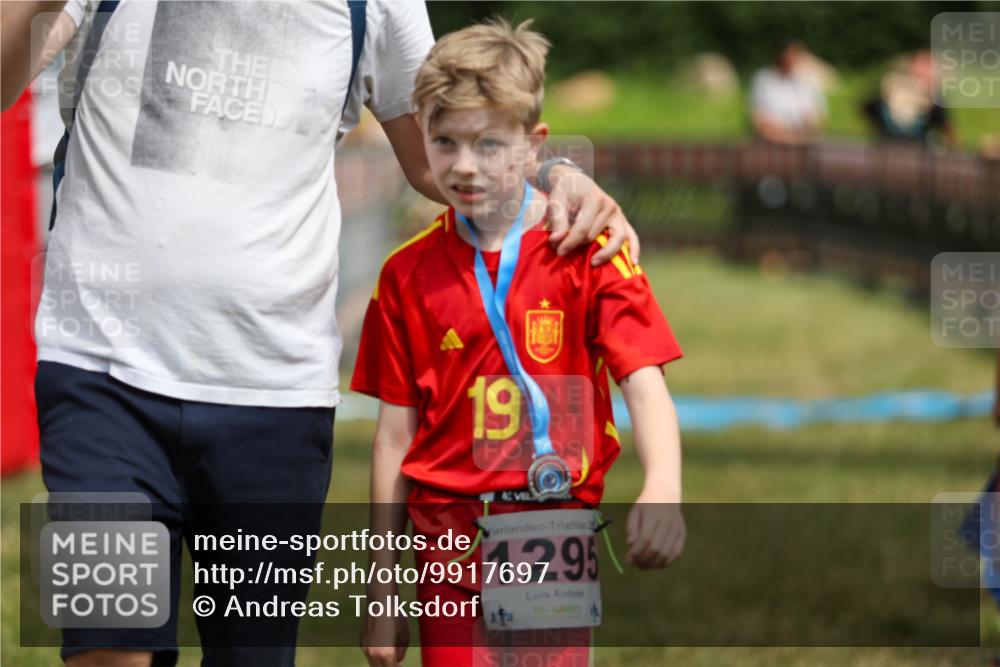 21.06.2026 - 29. Vierlanden-Triathlon Andreas Tolksdorf http://msf.ph/oto/9917697 21.06.2026 15:14:34 Ziel 1326 meine-sportfotos.de