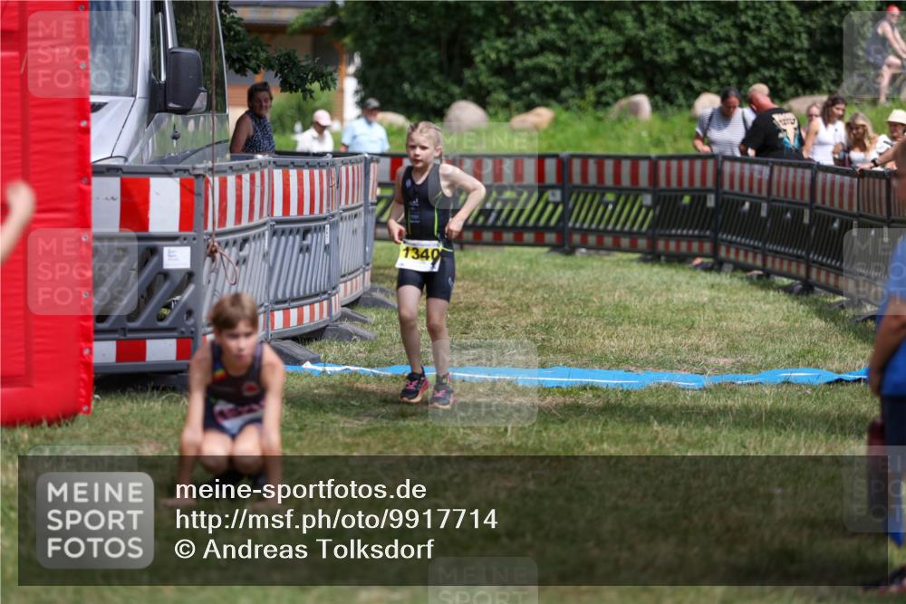 21.06.2026 - 29. Vierlanden-Triathlon Andreas Tolksdorf http://msf.ph/oto/9917714 21.06.2026 15:14:45 Ziel 1326, 1340 meine-sportfotos.de