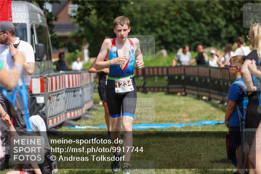 21.06.2026 - 29. Vierlanden-Triathlon Andreas Tolksdorf http://msf.ph/oto/9917744 21.06.2026 15:15:16 Ziel 1234, 1268, 1269, 1309 meine-sportfotos.de