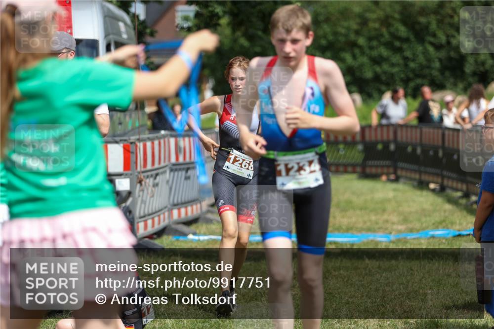 21.06.2026 - 29. Vierlanden-Triathlon Andreas Tolksdorf http://msf.ph/oto/9917751 21.06.2026 15:15:17 Ziel 1234, 1268, 1269, 1309 meine-sportfotos.de