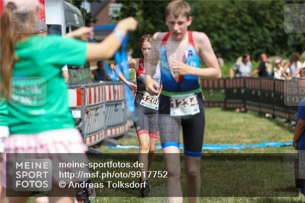 21.06.2026 - 29. Vierlanden-Triathlon Andreas Tolksdorf http://msf.ph/oto/9917752 21.06.2026 15:15:17 Ziel 1234, 1268, 1269, 1309 meine-sportfotos.de