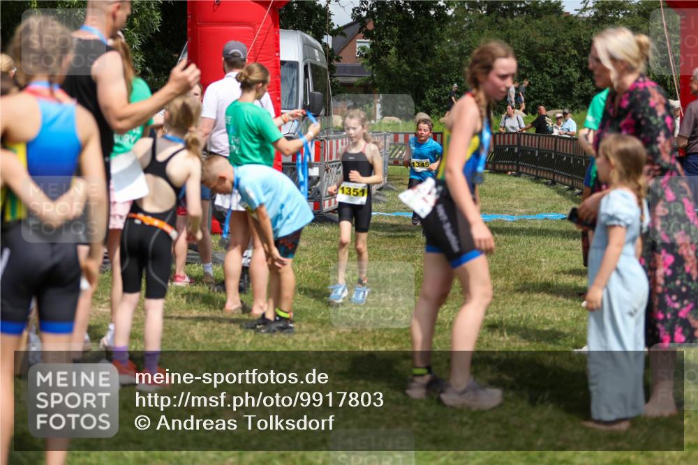 21.06.2026 - 29. Vierlanden-Triathlon Andreas Tolksdorf http://msf.ph/oto/9917803 21.06.2026 15:15:45 Ziel 1274, 1351 meine-sportfotos.de