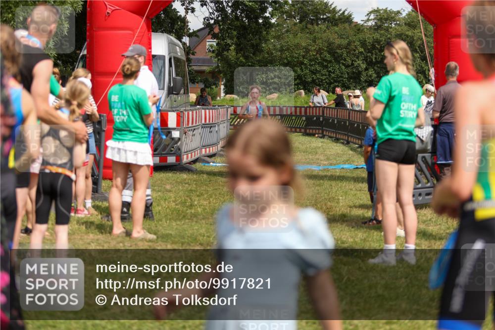 21.06.2026 - 29. Vierlanden-Triathlon Andreas Tolksdorf http://msf.ph/oto/9917821 21.06.2026 15:15:53 Ziel 1274, 1339 meine-sportfotos.de