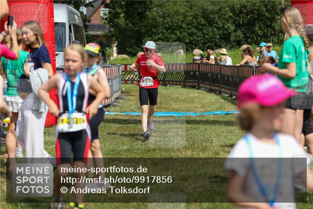 21.06.2026 - 29. Vierlanden-Triathlon Andreas Tolksdorf http://msf.ph/oto/9917856 21.06.2026 15:16:49 Ziel 1286 meine-sportfotos.de