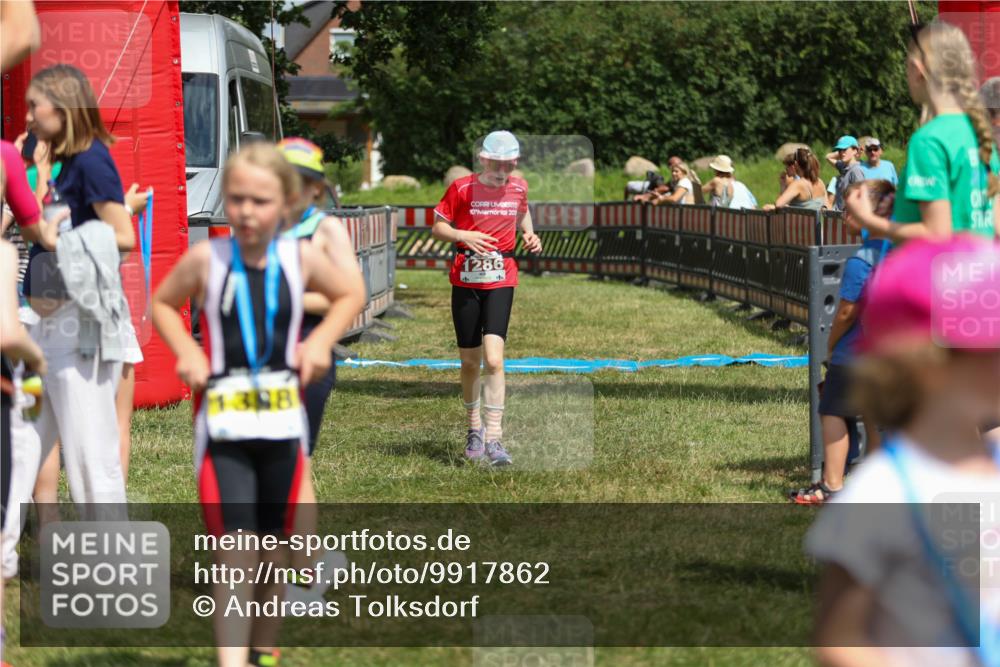21.06.2026 - 29. Vierlanden-Triathlon Andreas Tolksdorf http://msf.ph/oto/9917862 21.06.2026 15:16:49 Ziel 1286 meine-sportfotos.de