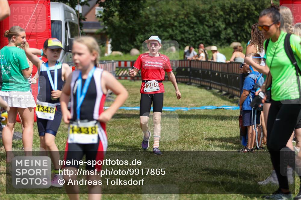 21.06.2026 - 29. Vierlanden-Triathlon Andreas Tolksdorf http://msf.ph/oto/9917865 21.06.2026 15:16:50 Ziel 1286 meine-sportfotos.de