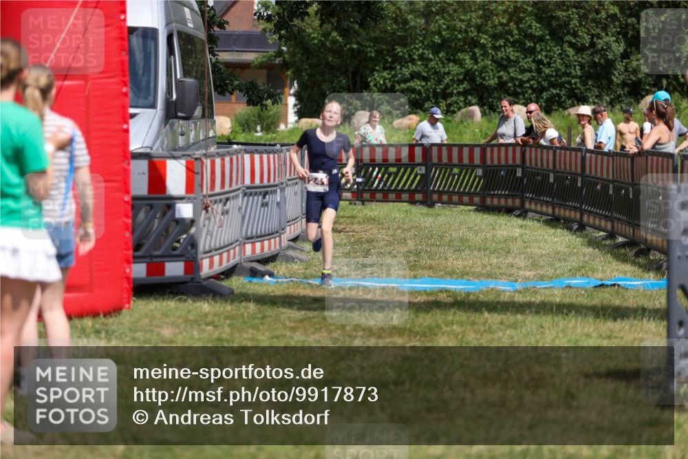 21.06.2026 - 29. Vierlanden-Triathlon Andreas Tolksdorf http://msf.ph/oto/9917873 21.06.2026 15:17:24 Ziel 1241, 1316 meine-sportfotos.de