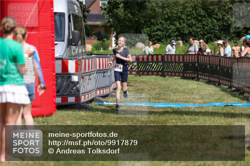 21.06.2026 - 29. Vierlanden-Triathlon Andreas Tolksdorf http://msf.ph/oto/9917879 21.06.2026 15:17:24 Ziel 1241, 1316 meine-sportfotos.de