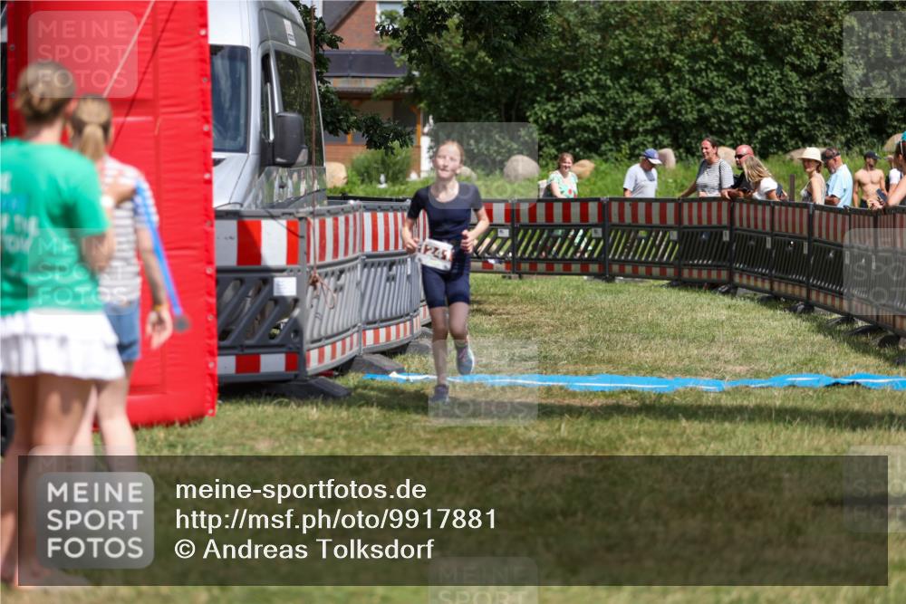 21.06.2026 - 29. Vierlanden-Triathlon Andreas Tolksdorf http://msf.ph/oto/9917881 21.06.2026 15:17:24 Ziel 1241, 1316 meine-sportfotos.de