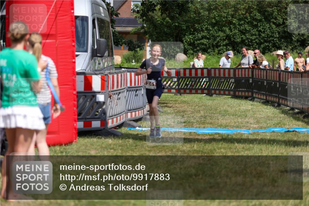 21.06.2026 - 29. Vierlanden-Triathlon Andreas Tolksdorf http://msf.ph/oto/9917883 21.06.2026 15:17:24 Ziel 1241, 1316 meine-sportfotos.de