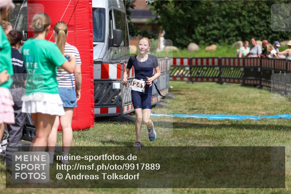 21.06.2026 - 29. Vierlanden-Triathlon Andreas Tolksdorf http://msf.ph/oto/9917889 21.06.2026 15:17:25 Ziel 1241, 1316 meine-sportfotos.de