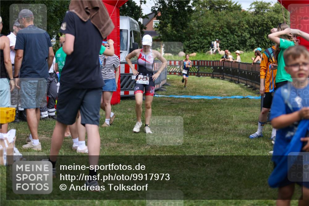 21.06.2026 - 29. Vierlanden-Triathlon Andreas Tolksdorf http://msf.ph/oto/9917973 21.06.2026 15:18:16 Ziel 1243, 1278 meine-sportfotos.de