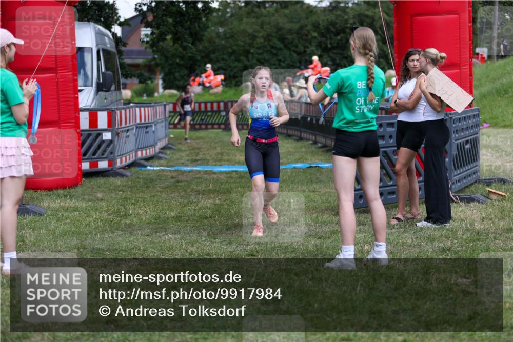 21.06.2026 - 29. Vierlanden-Triathlon Andreas Tolksdorf http://msf.ph/oto/9917984 21.06.2026 15:19:04 Ziel 1259, 1292 meine-sportfotos.de