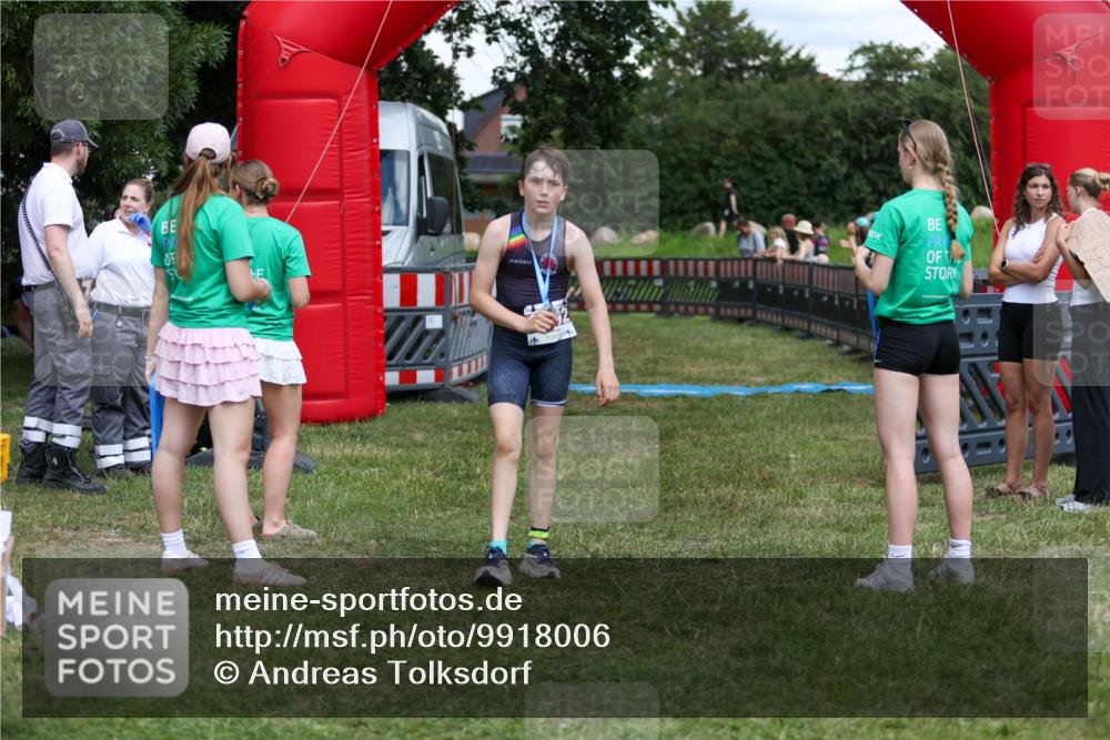 21.06.2026 - 29. Vierlanden-Triathlon Andreas Tolksdorf http://msf.ph/oto/9918006 21.06.2026 15:19:13 Ziel 1237, 1270, 1292 meine-sportfotos.de