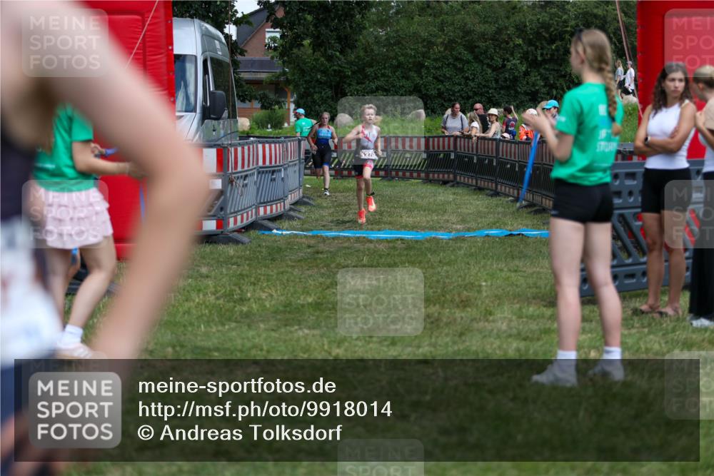 21.06.2026 - 29. Vierlanden-Triathlon Andreas Tolksdorf http://msf.ph/oto/9918014 21.06.2026 15:19:19 Ziel 1237, 1270 meine-sportfotos.de