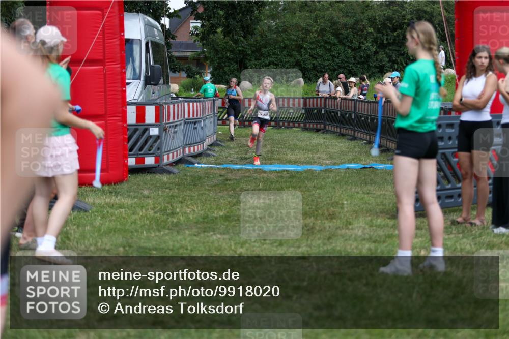 21.06.2026 - 29. Vierlanden-Triathlon Andreas Tolksdorf http://msf.ph/oto/9918020 21.06.2026 15:19:19 Ziel 1237, 1270 meine-sportfotos.de