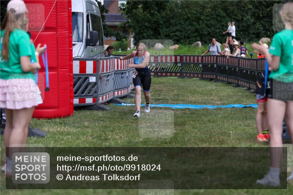 21.06.2026 - 29. Vierlanden-Triathlon Andreas Tolksdorf http://msf.ph/oto/9918024 21.06.2026 15:19:23 Ziel 1237, 1270 meine-sportfotos.de