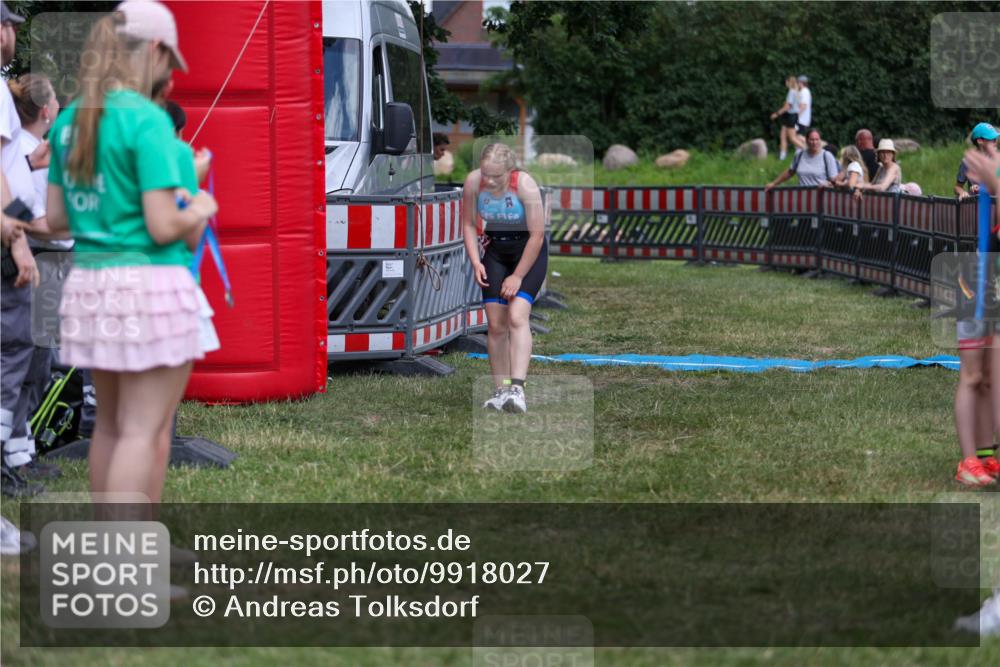 21.06.2026 - 29. Vierlanden-Triathlon Andreas Tolksdorf http://msf.ph/oto/9918027 21.06.2026 15:19:24 Ziel 1237, 1270 meine-sportfotos.de