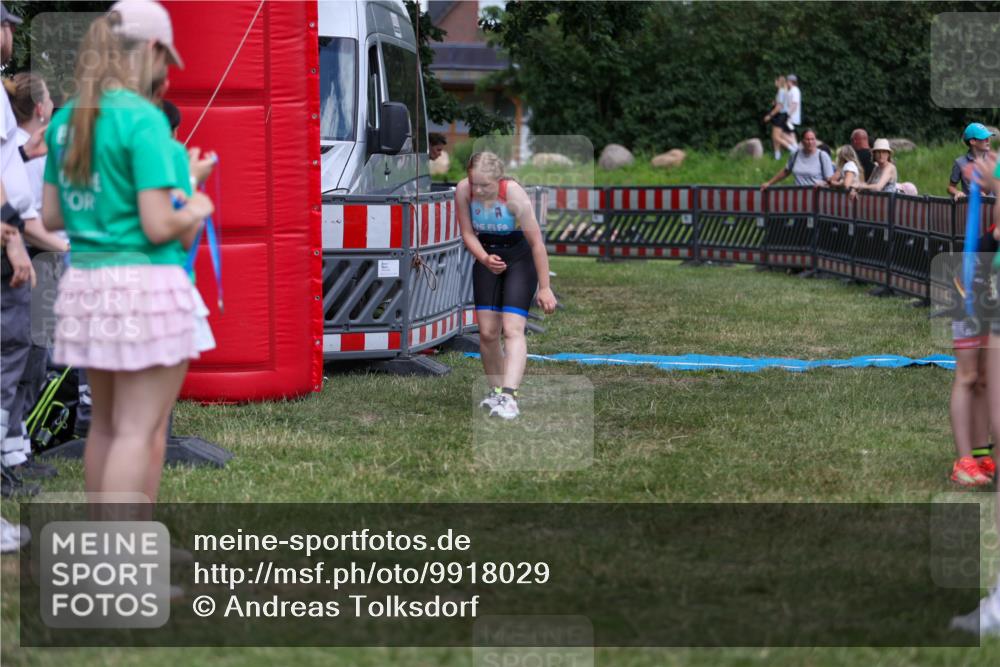 21.06.2026 - 29. Vierlanden-Triathlon Andreas Tolksdorf http://msf.ph/oto/9918029 21.06.2026 15:19:24 Ziel 1237, 1270 meine-sportfotos.de
