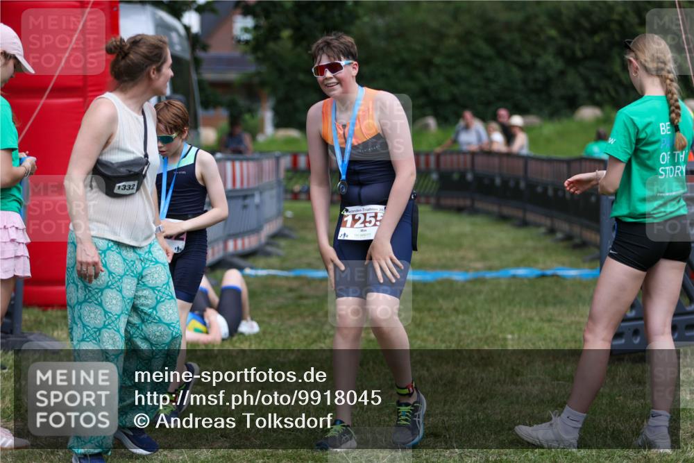 21.06.2026 - 29. Vierlanden-Triathlon Andreas Tolksdorf http://msf.ph/oto/9918045 21.06.2026 15:19:52 Ziel  meine-sportfotos.de