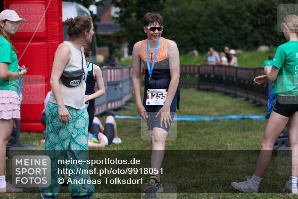21.06.2026 - 29. Vierlanden-Triathlon Andreas Tolksdorf http://msf.ph/oto/9918051 21.06.2026 15:19:52 Ziel  meine-sportfotos.de