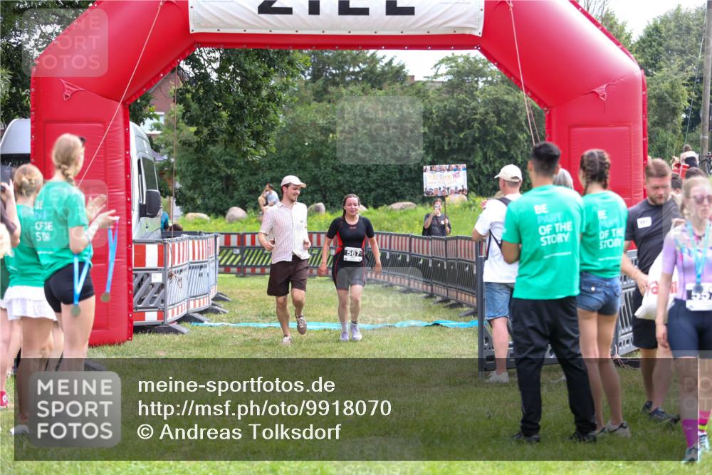 21.06.2026 - 29. Vierlanden-Triathlon Andreas Tolksdorf http://msf.ph/oto/9918070 21.06.2026 11:46:41 Ziel 560, 567 meine-sportfotos.de