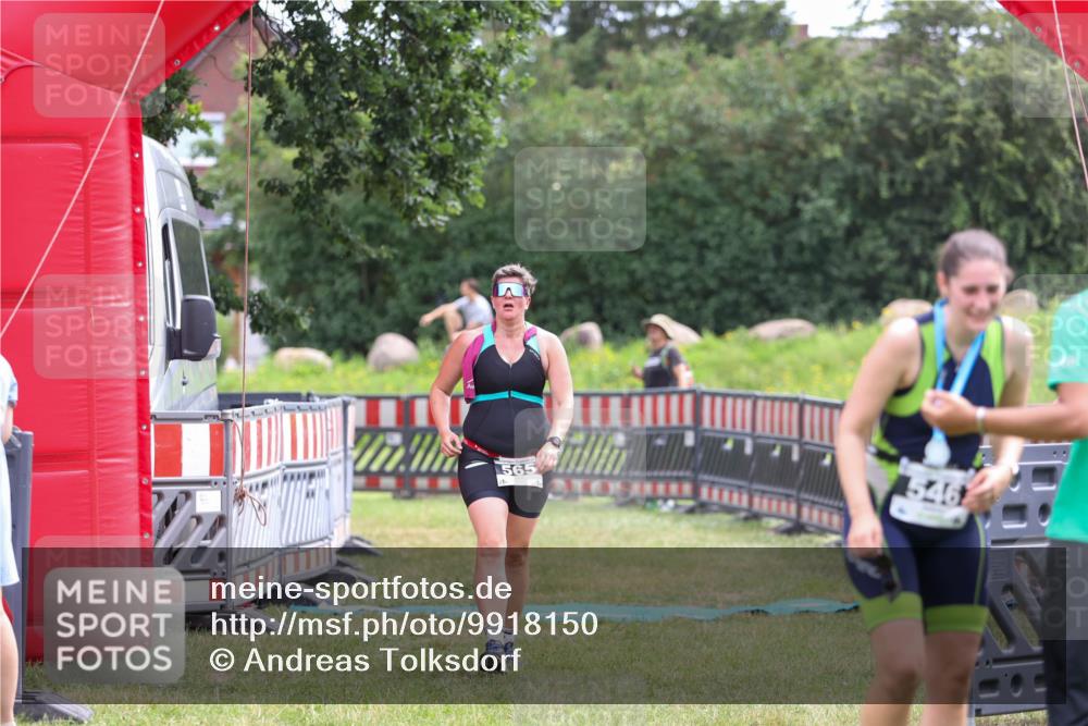 21.06.2026 - 29. Vierlanden-Triathlon Andreas Tolksdorf http://msf.ph/oto/9918150 21.06.2026 11:48:30 Ziel 565 meine-sportfotos.de