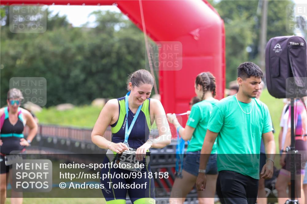 21.06.2026 - 29. Vierlanden-Triathlon Andreas Tolksdorf http://msf.ph/oto/9918158 21.06.2026 11:48:33 Ziel 565 meine-sportfotos.de