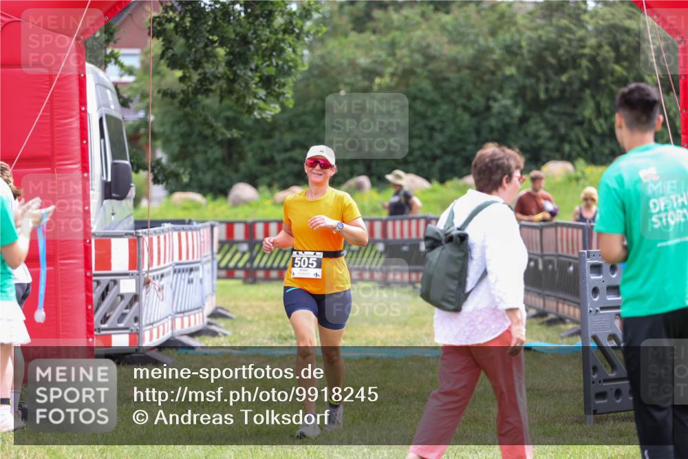 21.06.2026 - 29. Vierlanden-Triathlon Andreas Tolksdorf http://msf.ph/oto/9918245 21.06.2026 11:51:18 Ziel 505, 534, 612 meine-sportfotos.de