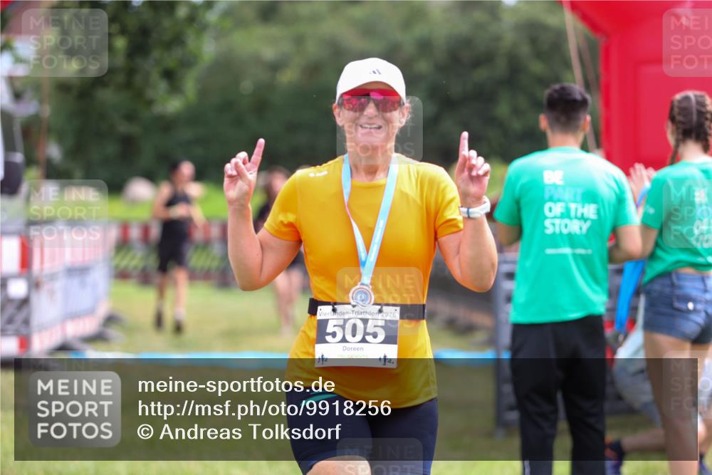 21.06.2026 - 29. Vierlanden-Triathlon Andreas Tolksdorf http://msf.ph/oto/9918256 21.06.2026 11:51:25 Ziel 534, 612 meine-sportfotos.de