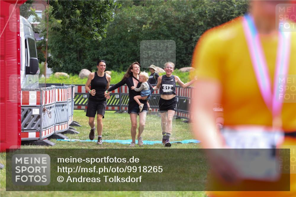 21.06.2026 - 29. Vierlanden-Triathlon Andreas Tolksdorf http://msf.ph/oto/9918265 21.06.2026 11:51:27 Ziel 299, 534, 612 meine-sportfotos.de