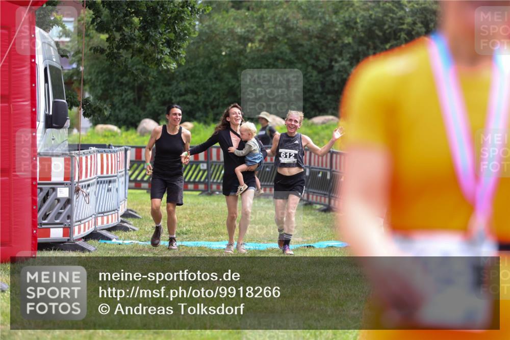 21.06.2026 - 29. Vierlanden-Triathlon Andreas Tolksdorf http://msf.ph/oto/9918266 21.06.2026 11:51:27 Ziel 299, 534, 612 meine-sportfotos.de