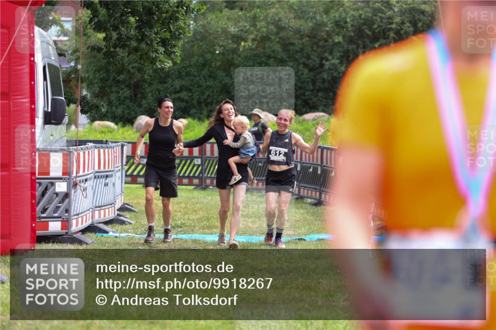 21.06.2026 - 29. Vierlanden-Triathlon Andreas Tolksdorf http://msf.ph/oto/9918267 21.06.2026 11:51:27 Ziel 299, 534, 612 meine-sportfotos.de