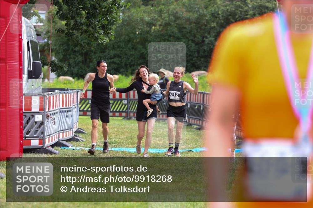 21.06.2026 - 29. Vierlanden-Triathlon Andreas Tolksdorf http://msf.ph/oto/9918268 21.06.2026 11:51:27 Ziel 299, 534, 612 meine-sportfotos.de