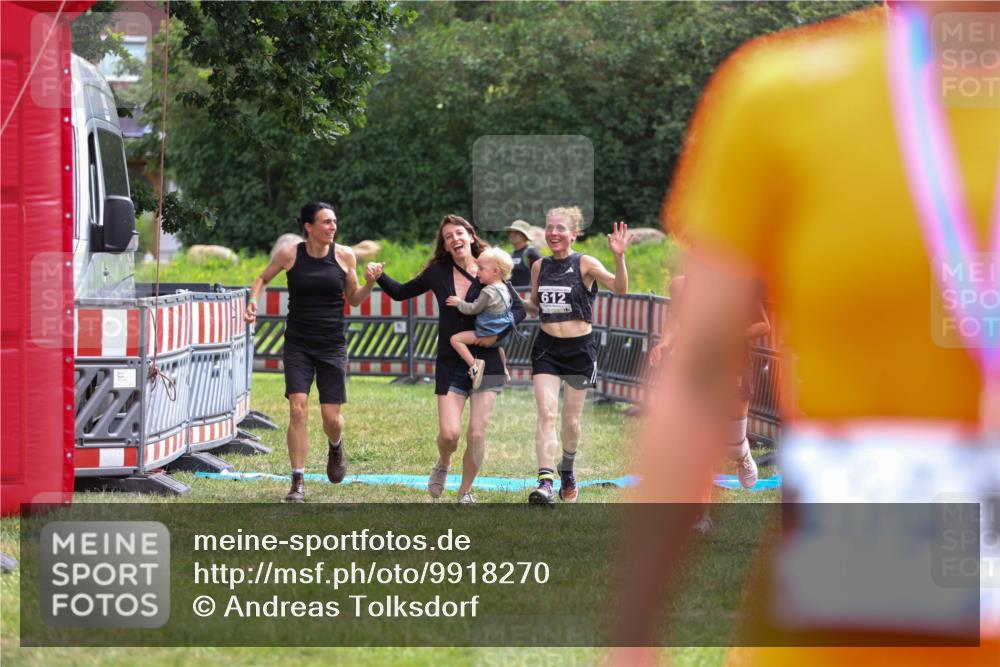 21.06.2026 - 29. Vierlanden-Triathlon Andreas Tolksdorf http://msf.ph/oto/9918270 21.06.2026 11:51:27 Ziel 299, 534, 612 meine-sportfotos.de