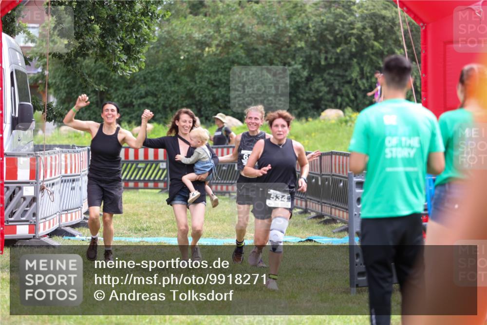 21.06.2026 - 29. Vierlanden-Triathlon Andreas Tolksdorf http://msf.ph/oto/9918271 21.06.2026 11:51:28 Ziel 299, 534, 612 meine-sportfotos.de