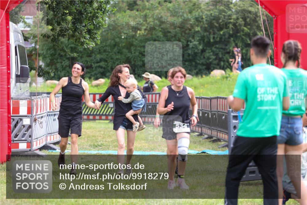 21.06.2026 - 29. Vierlanden-Triathlon Andreas Tolksdorf http://msf.ph/oto/9918279 21.06.2026 11:51:29 Ziel 299, 534, 612 meine-sportfotos.de