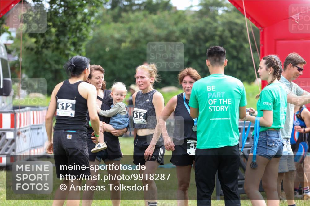 21.06.2026 - 29. Vierlanden-Triathlon Andreas Tolksdorf http://msf.ph/oto/9918287 21.06.2026 11:51:33 Ziel 299 meine-sportfotos.de