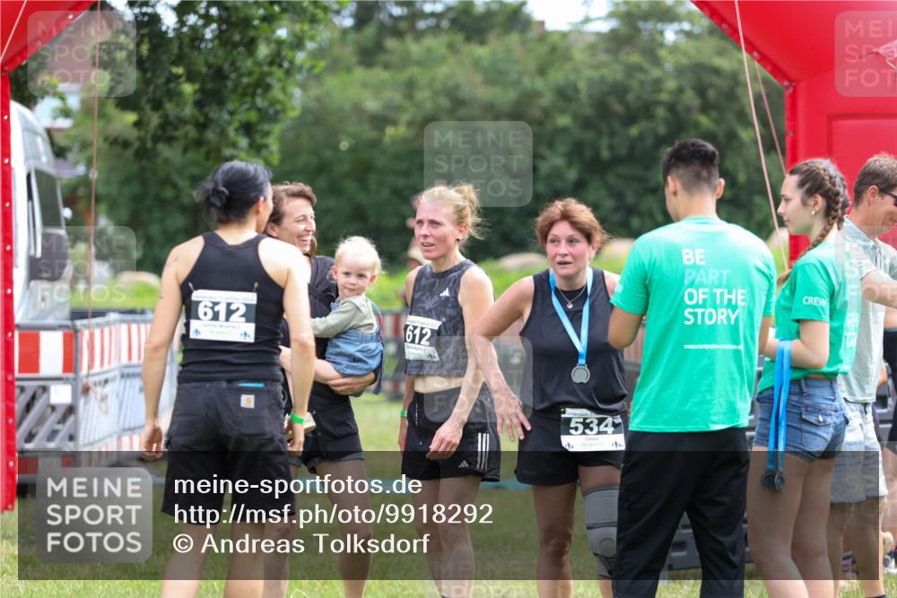 21.06.2026 - 29. Vierlanden-Triathlon Andreas Tolksdorf http://msf.ph/oto/9918292 21.06.2026 11:51:33 Ziel 299 meine-sportfotos.de