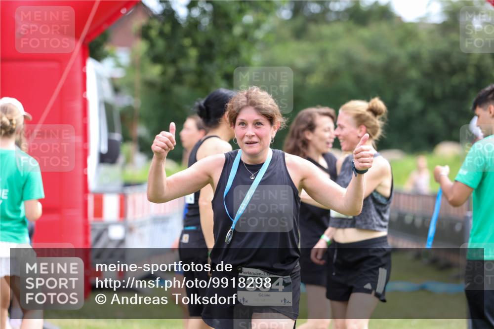 21.06.2026 - 29. Vierlanden-Triathlon Andreas Tolksdorf http://msf.ph/oto/9918298 21.06.2026 11:51:37 Ziel 299 meine-sportfotos.de