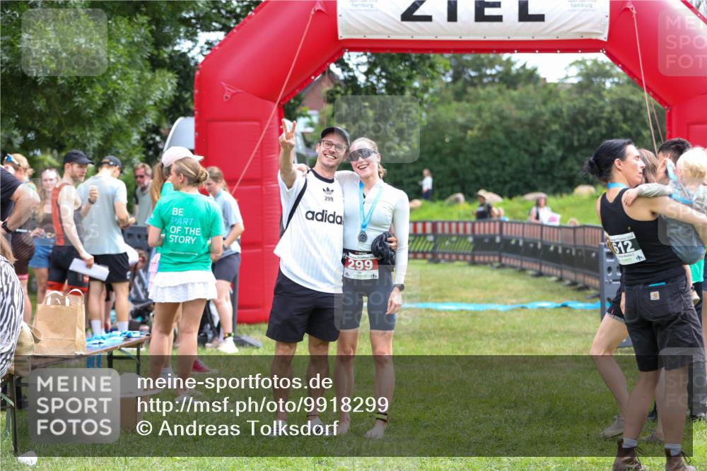 21.06.2026 - 29. Vierlanden-Triathlon Andreas Tolksdorf http://msf.ph/oto/9918299 21.06.2026 11:51:54 Ziel  meine-sportfotos.de
