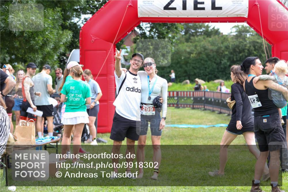 21.06.2026 - 29. Vierlanden-Triathlon Andreas Tolksdorf http://msf.ph/oto/9918302 21.06.2026 11:51:54 Ziel  meine-sportfotos.de
