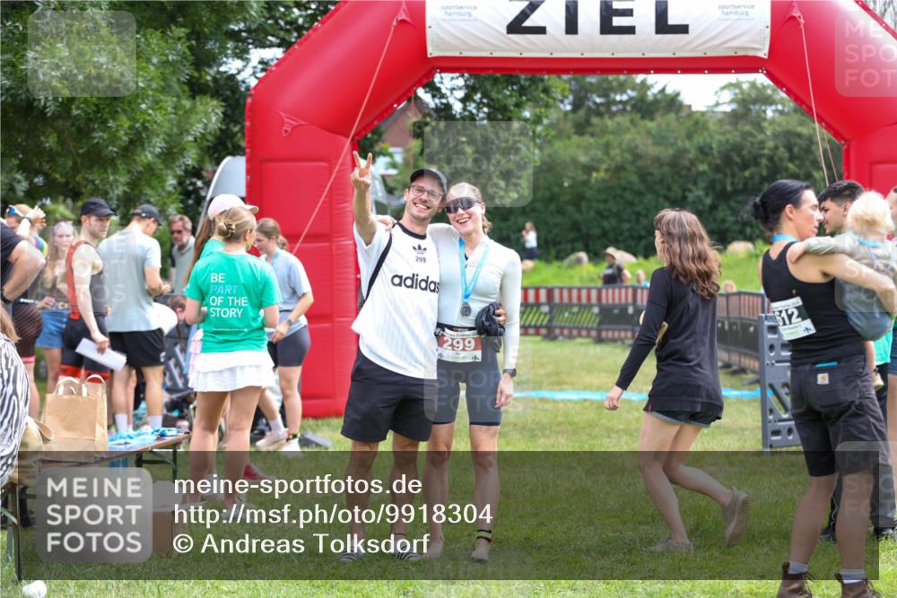 21.06.2026 - 29. Vierlanden-Triathlon Andreas Tolksdorf http://msf.ph/oto/9918304 21.06.2026 11:51:54 Ziel  meine-sportfotos.de